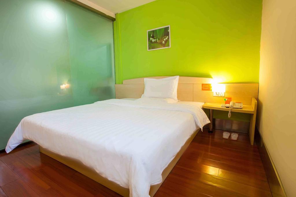 7Days Inn Panyu Chang Long North Gate Guangzhou Room photo